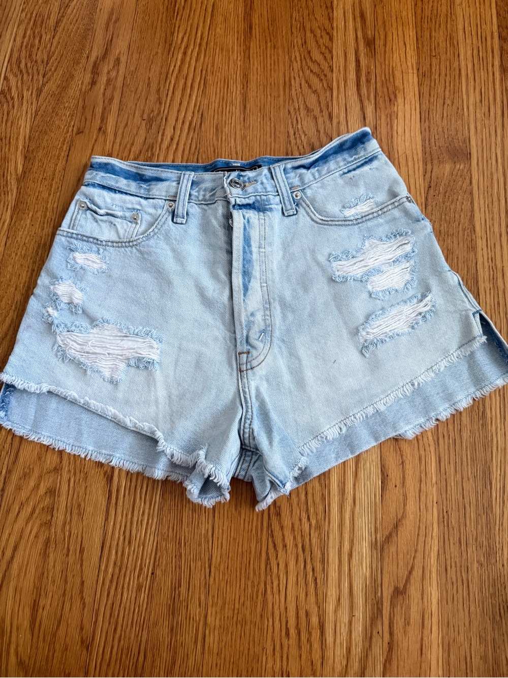 Abercrombie and Fitch distressed high rise fray hem denim shorts 25